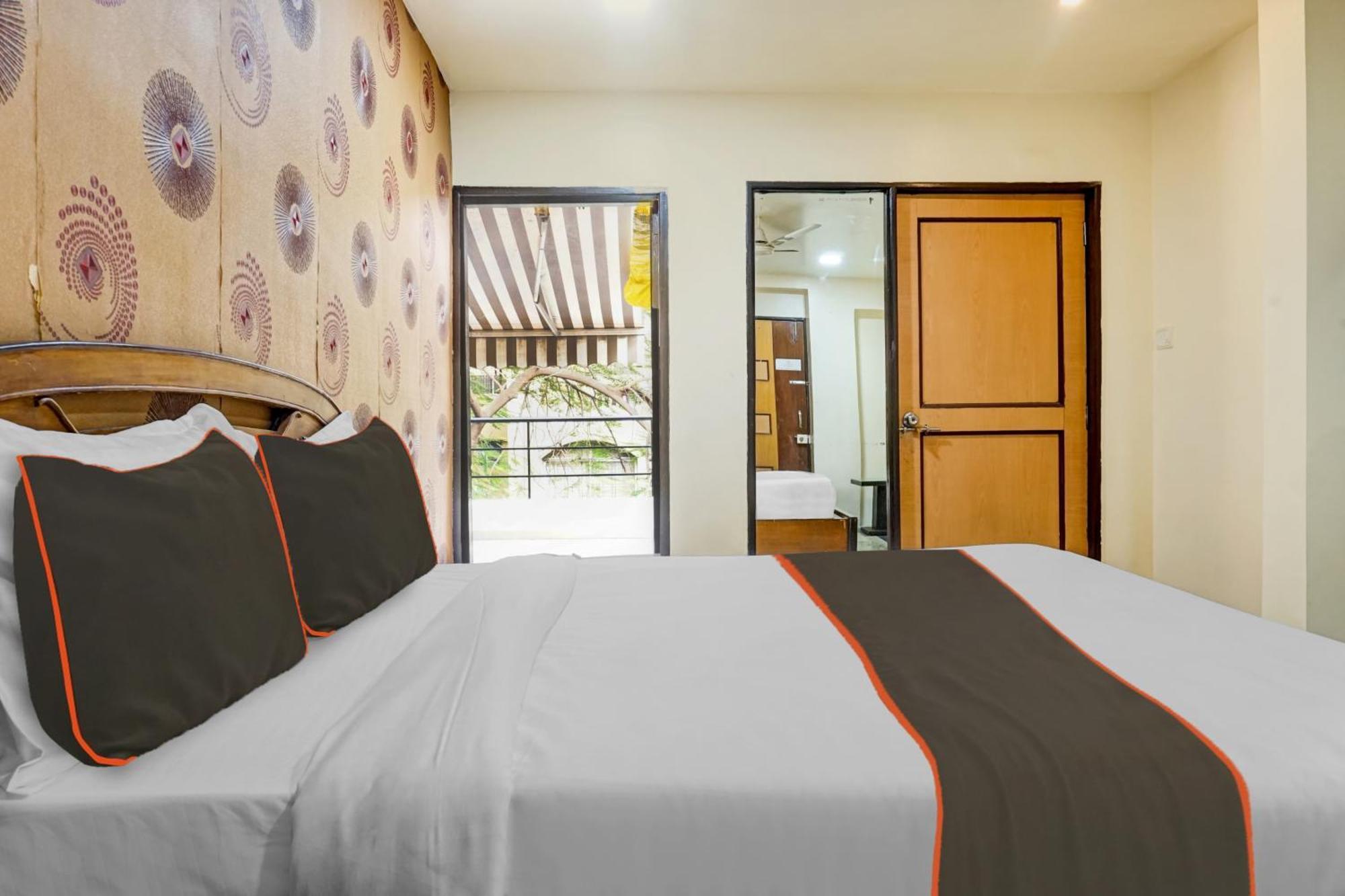 Hotel Galaxy Residency Kalyani Nagar 浦那 外观 照片