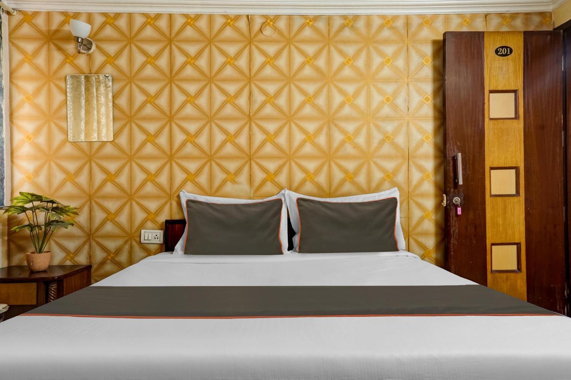 Hotel Galaxy Residency Kalyani Nagar 浦那 外观 照片